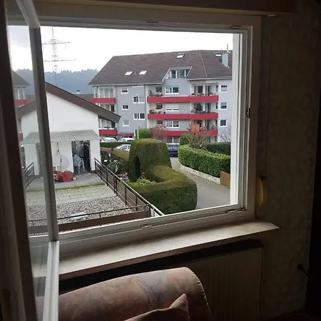 Sonnige Ruhige Dachzimmer Inkl Wifi Plus Kaffee Mit Wg Dusche Und Neuer Kueche Lorrach Exterior photo